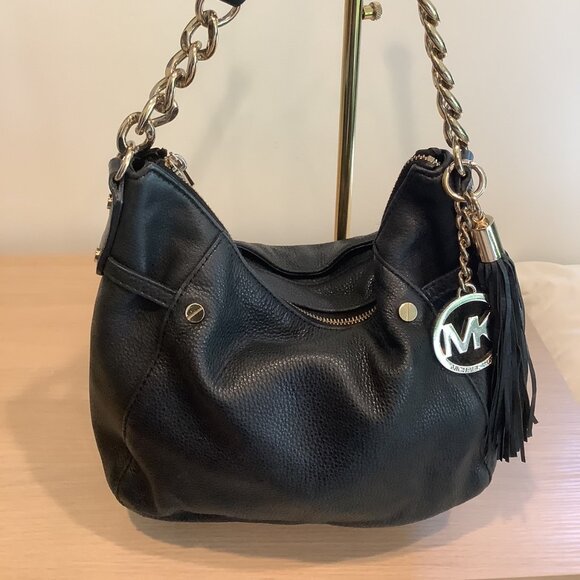 Beautiful Black Leather Michael Kors Shoulder Bag - Picture 1 of 8